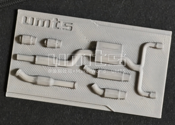 Miniatura 2 do modelo 3D 1/64场景配件：尾气管展板