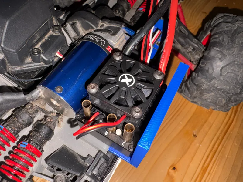 esc / Regler xc 12 Halterung Summit VXL