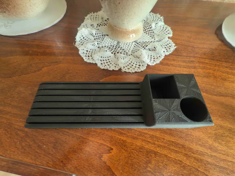 Plate stand