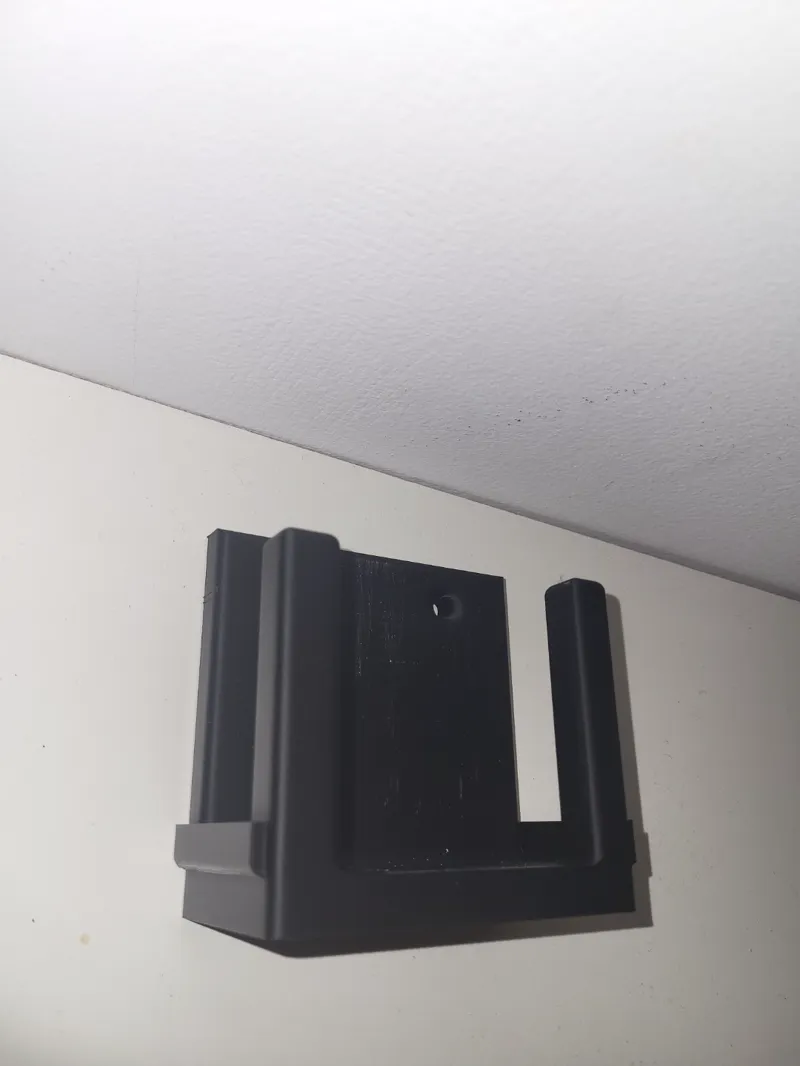 Sander wall mount