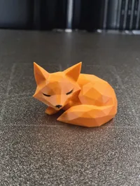 Renard endormi - charme low poly — photo 6