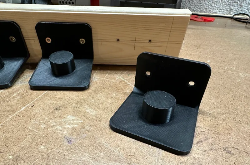 Milwaukee Air-Tip Vacuum Attachment Wall Holder