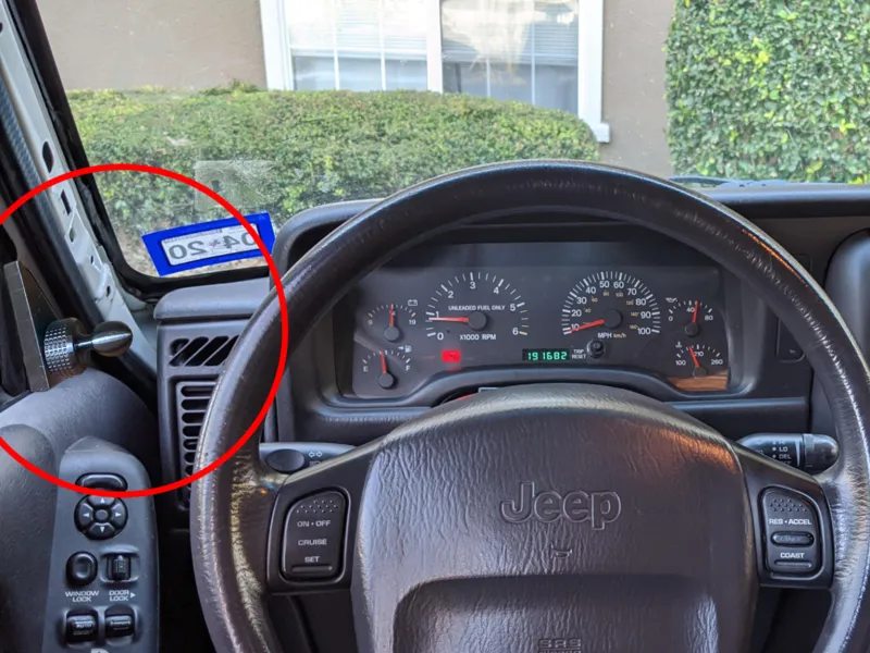 Jeep XJ 97–01 Mirror Panel with 1" RAM Ball Mount