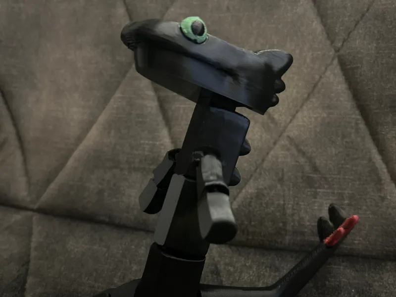 Flexi Toothless dance meme