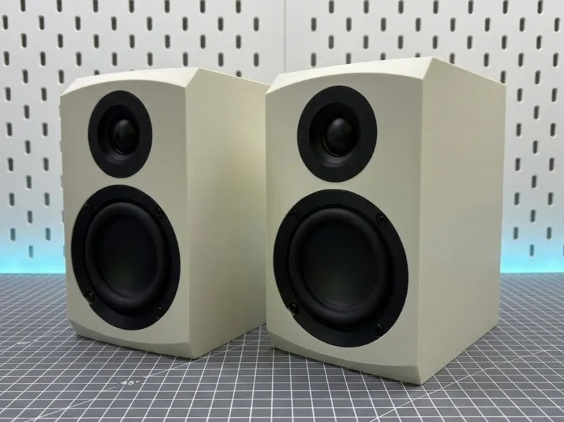 Speaker Box Emit-like