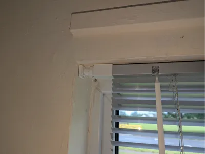 No-Drill Venetian Blind Tension Mount / Extender