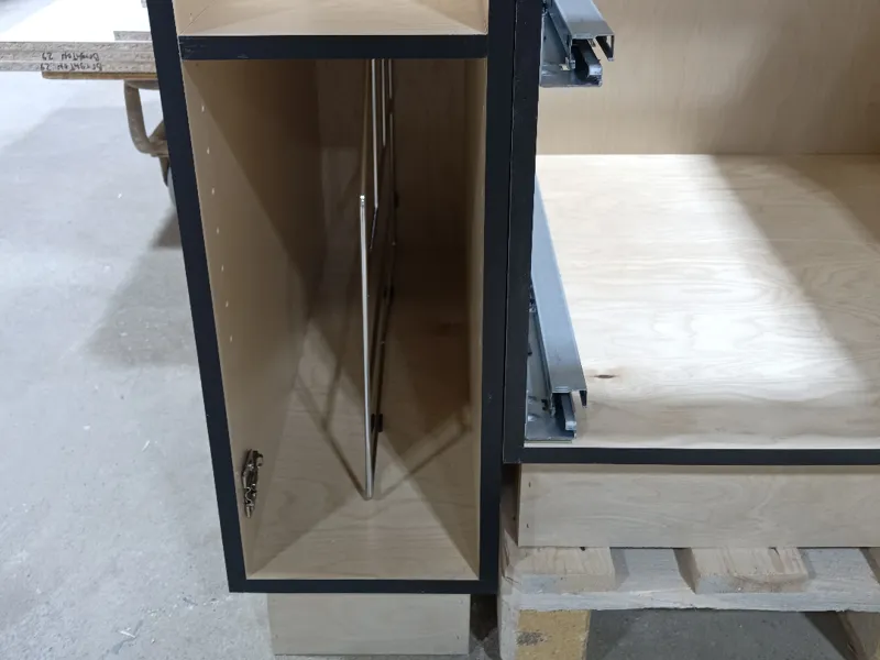 tray divider clips
