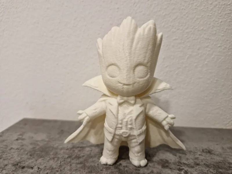 Groot as Dracula – Halloween Edition!