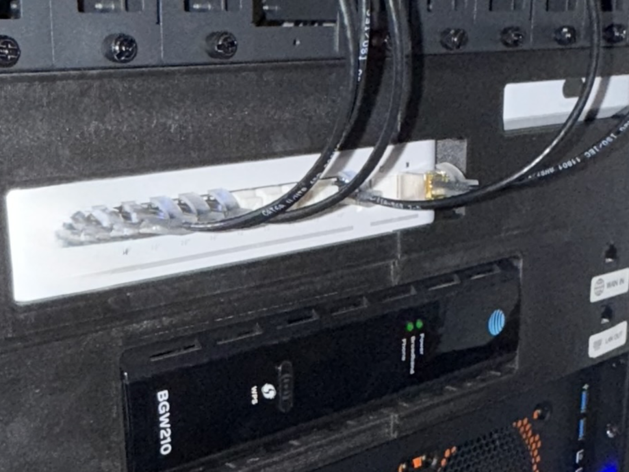 AT&T /Arris BGW 210 19" Rack Mount