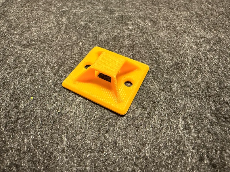 Kabelhalter für Kabelbinder und mehr