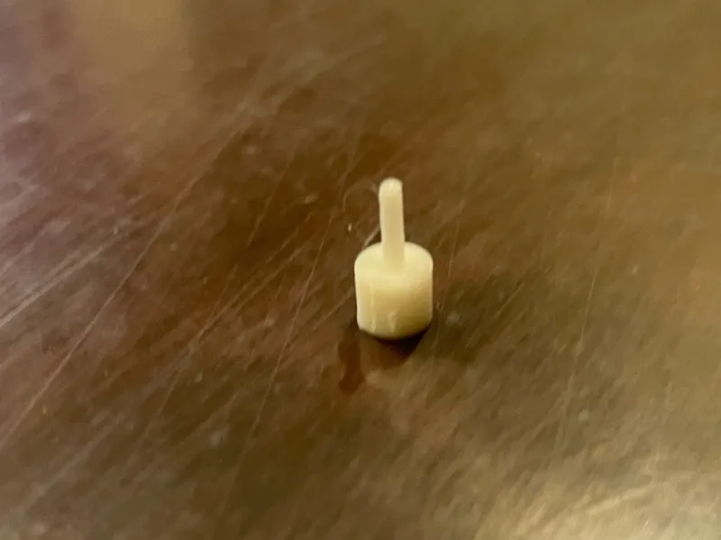 Inertia following plane pin replacing ball bearing