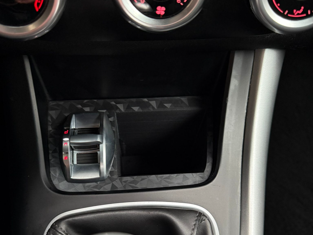 porta cellulare alfa romeo giulietta tasto dna