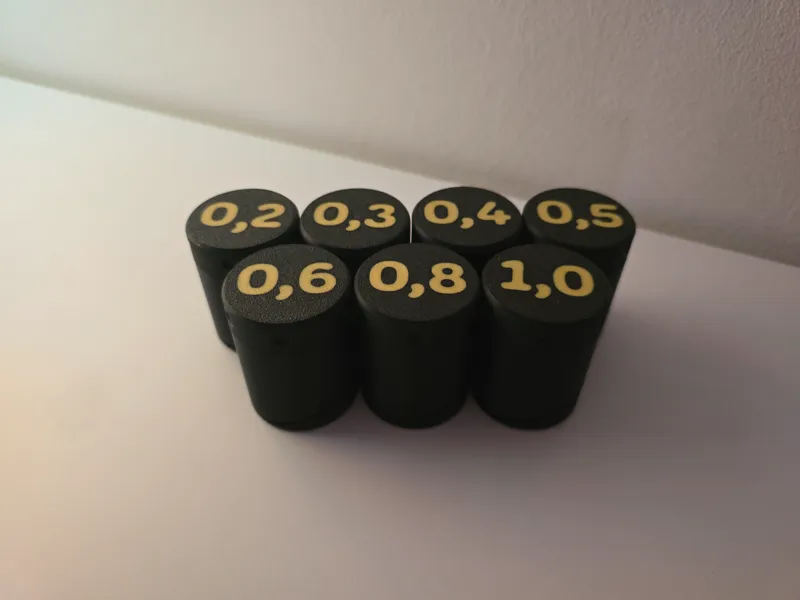 Small Nozzle Container