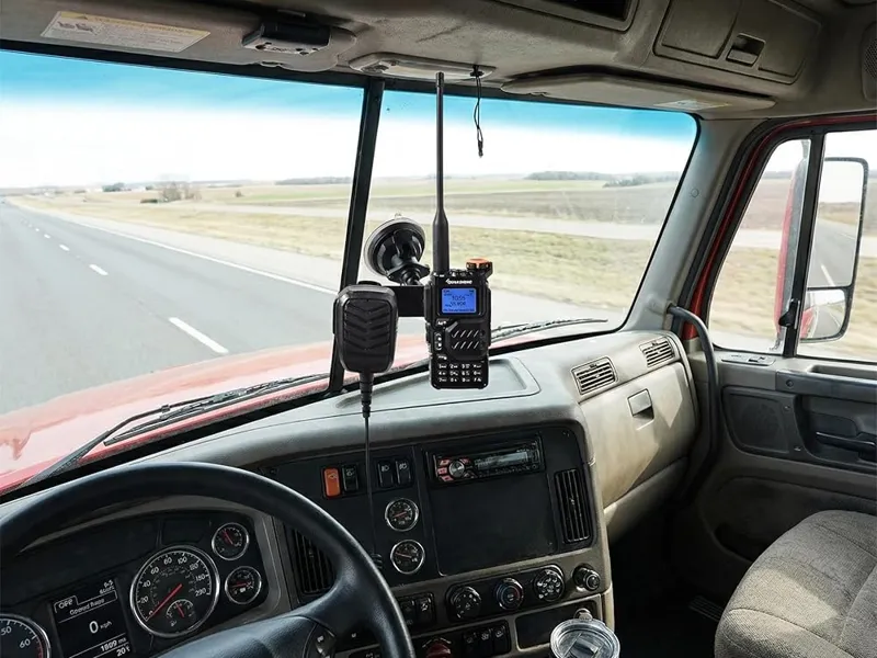 Universal Radio Bracket - Ram B mount dovetail