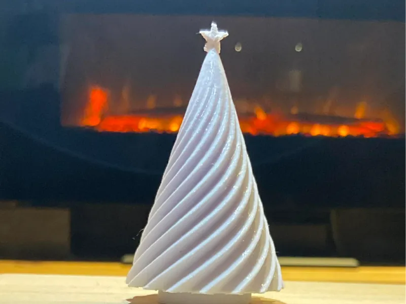 Christmas tree twisted