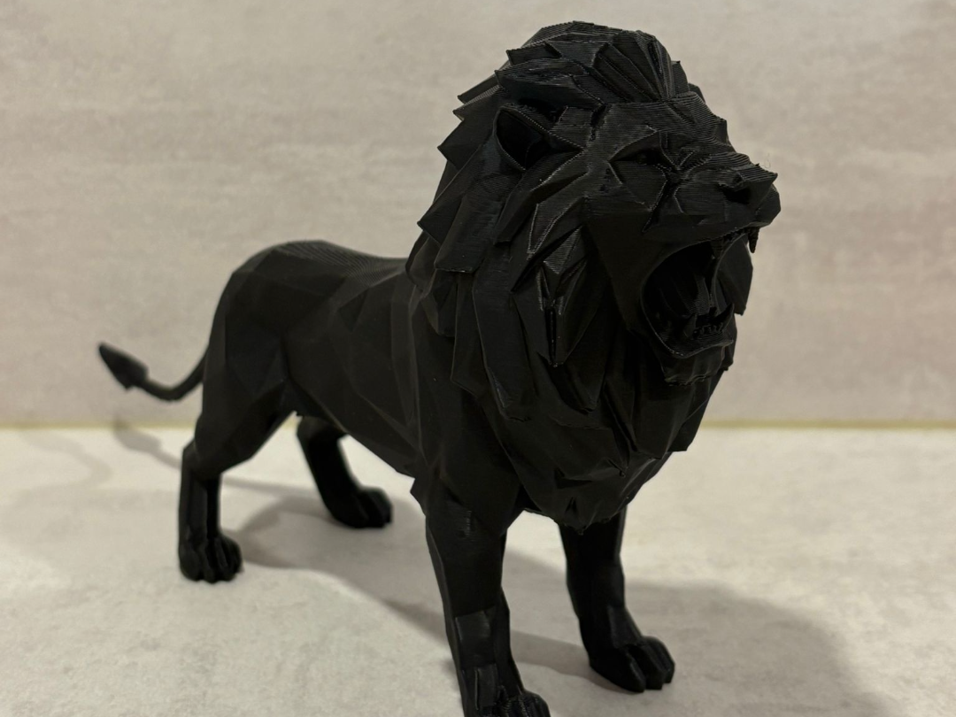 Brüllender Löwe-Dekor