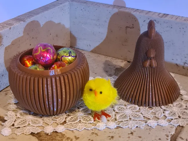 Easter Chick (container)