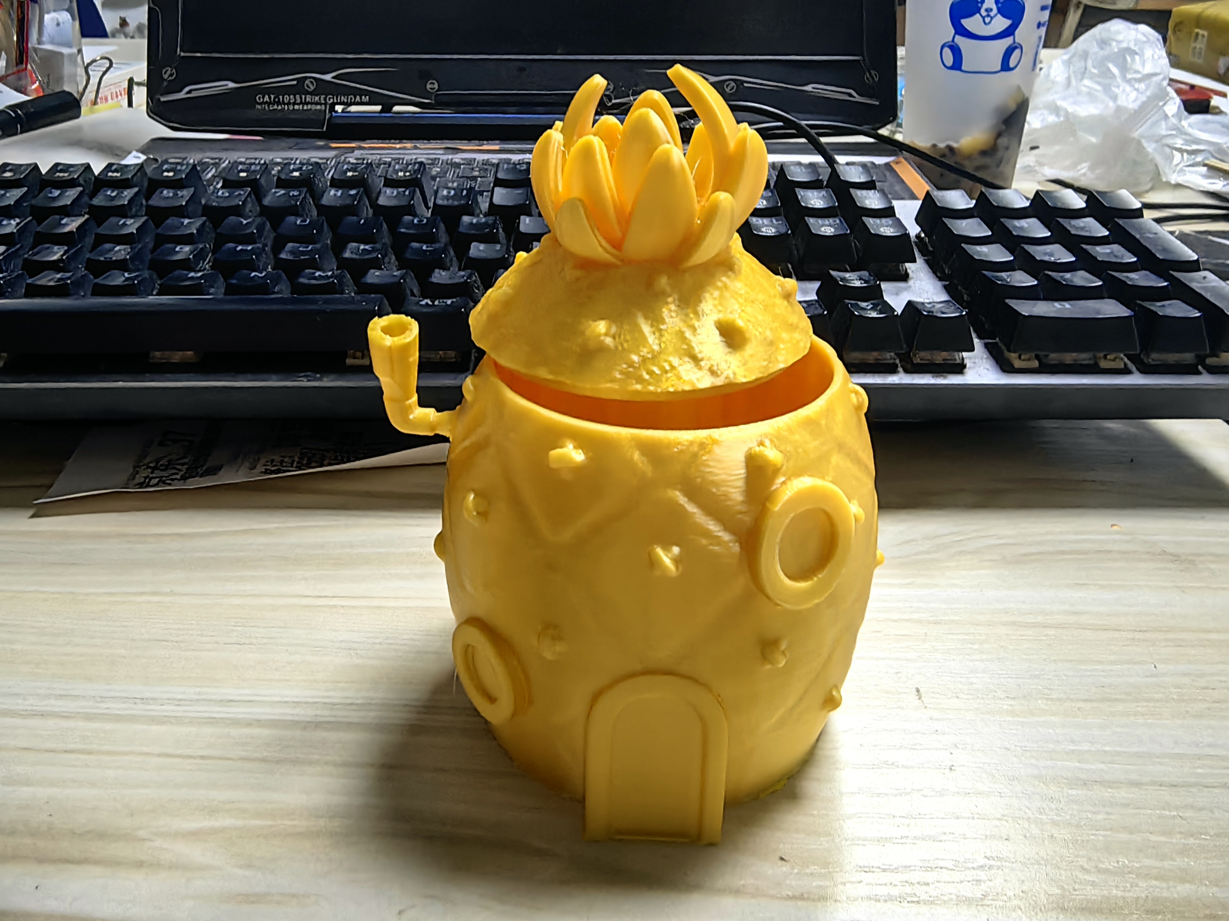 Miniatura 2 do modelo 3D 海绵宝宝菠萝房笔筒收纳盒