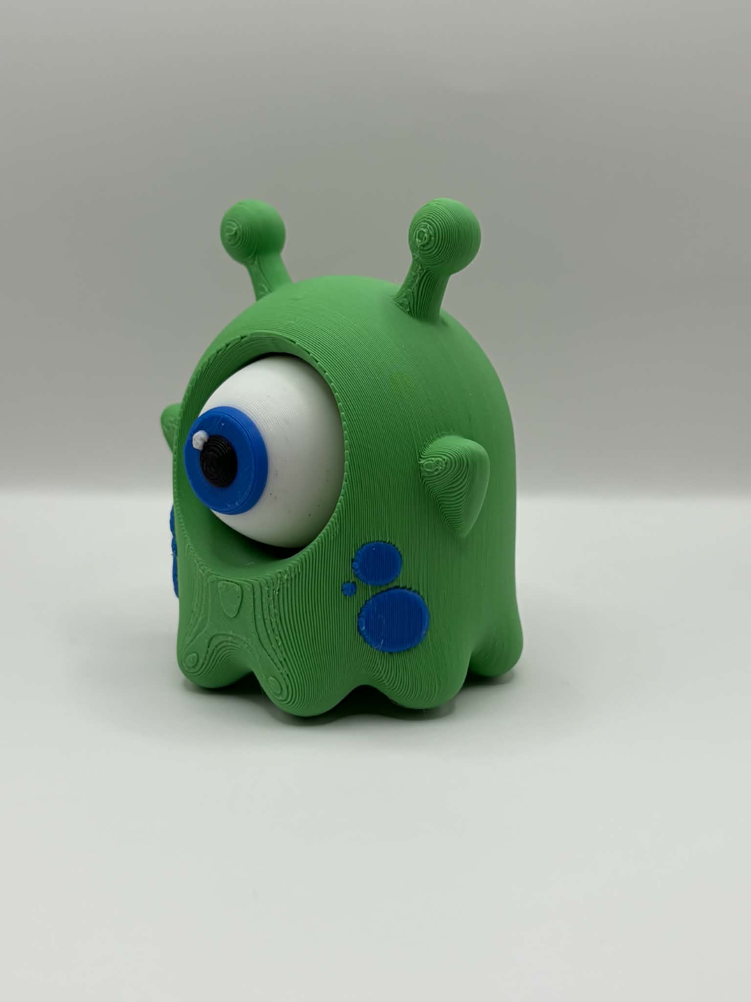 Alien Clicker | Cyclops Eye Fidget - Free 3D Print Model - MakerWorld