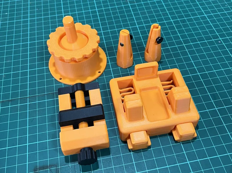 Model Makers Multi Swivel Tool Accessory