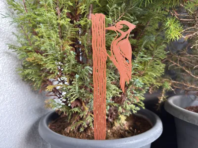 Bird on Tree Trunk Plant Stake