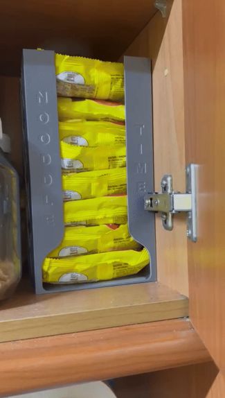 Noodle box dispenser