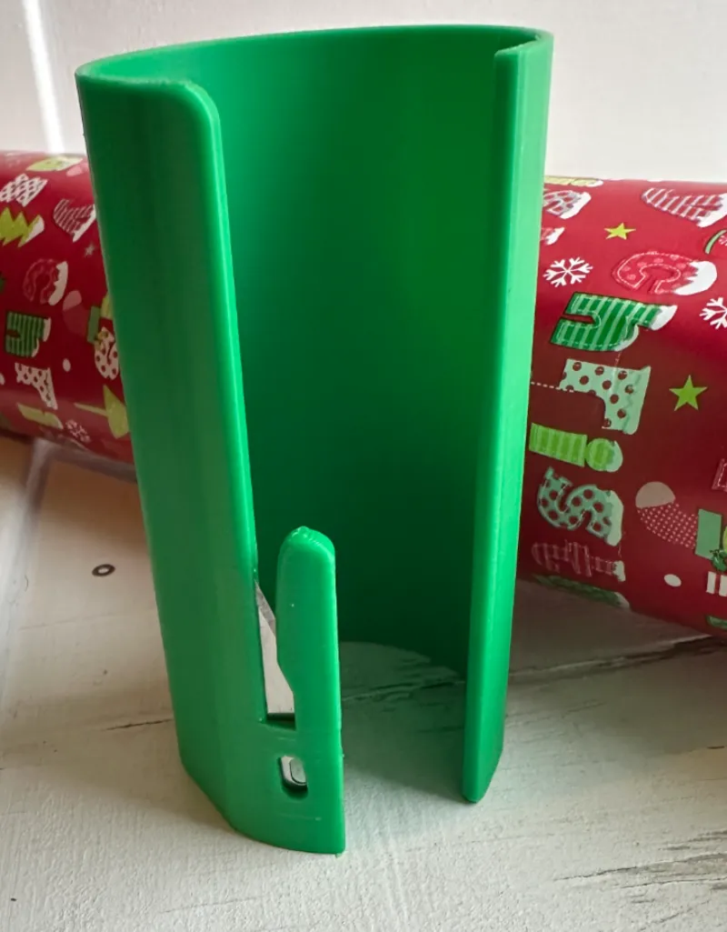 Giftpaper roll cutter