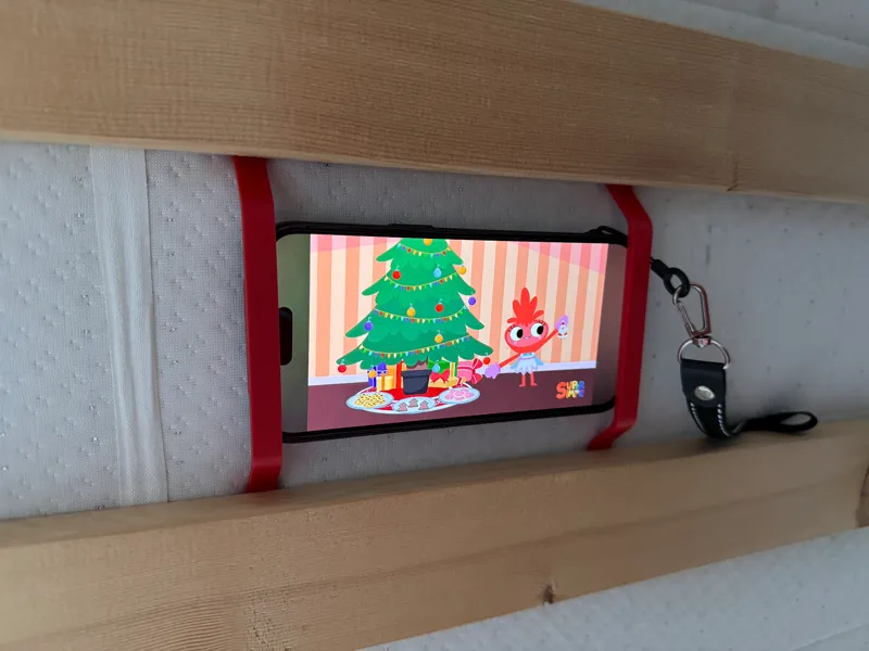 Bunk bed phone holder