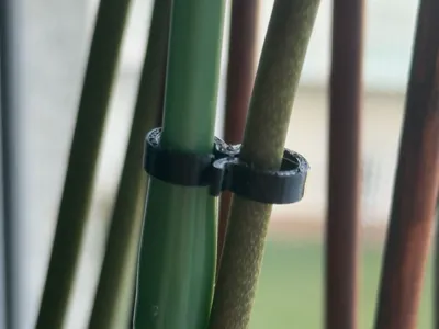 Orchid stem clip