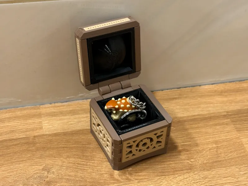 Small Jewelry / Ring Box