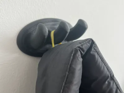 Simple Coat Hanger