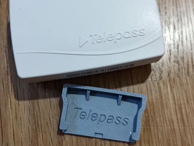 Supporto Telepass 2025 europeo applicazione vetro