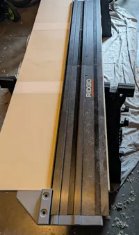 Équerre 11 pouces pour rail de scie Ridgid — photo 2