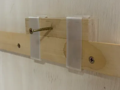 French Cleat Retainer Clip