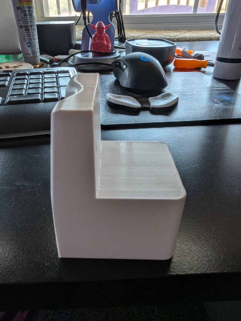 Bottom rail stabilizer for deck or porch rail. by siros.work MakerWorld