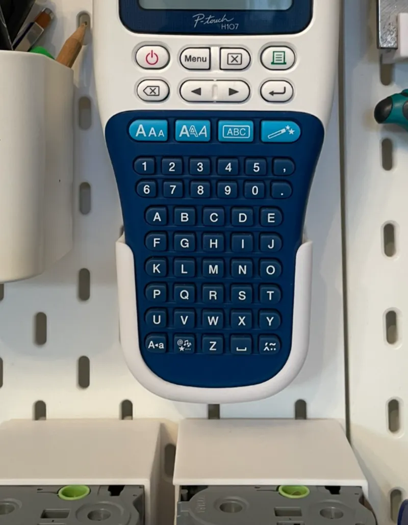 brother P-touch H107 holder IKEA Skadis
