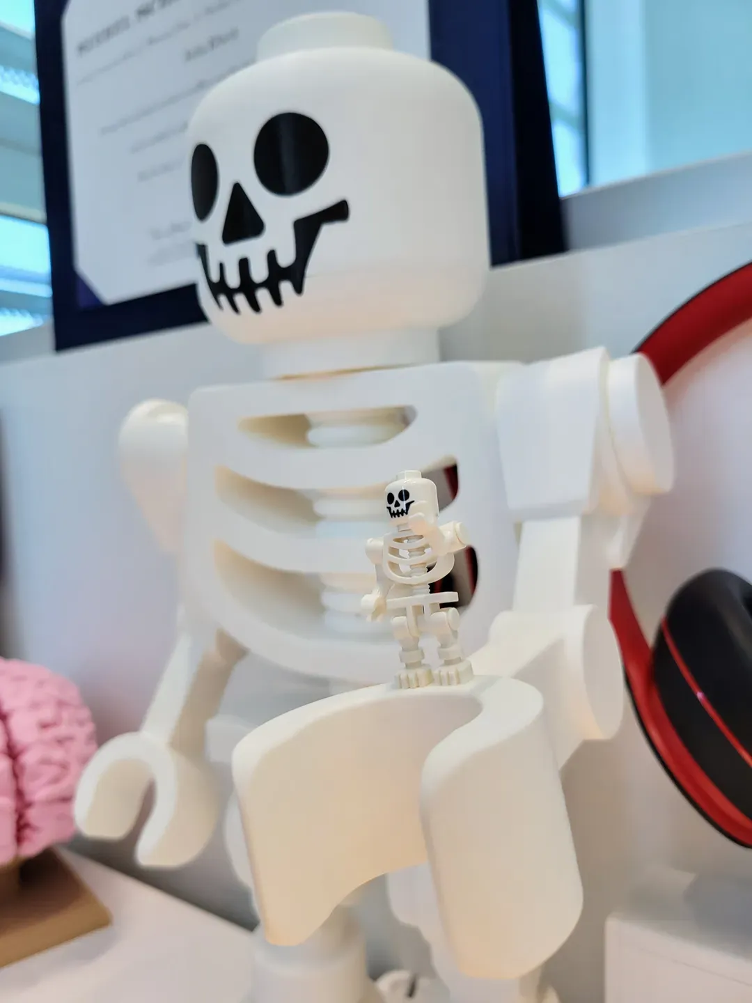 Mega Brick Skeleton (10:1 scale) view 3