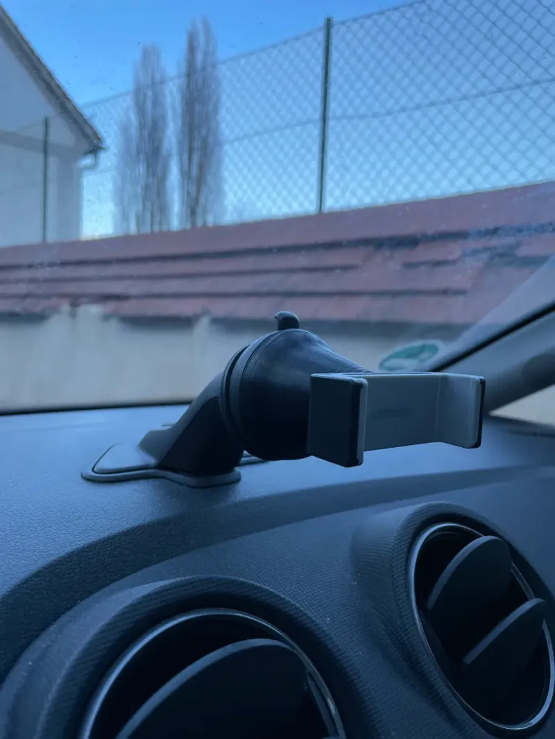 SEAT GPS Holder to Smartphone Adapter