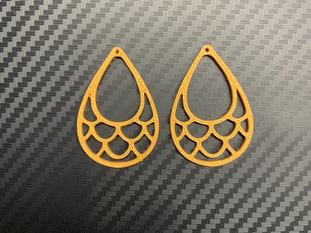 gold earrings