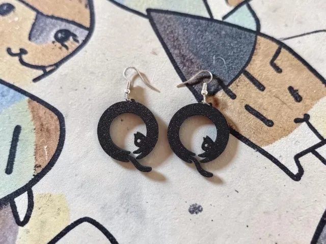 Q cat earrings