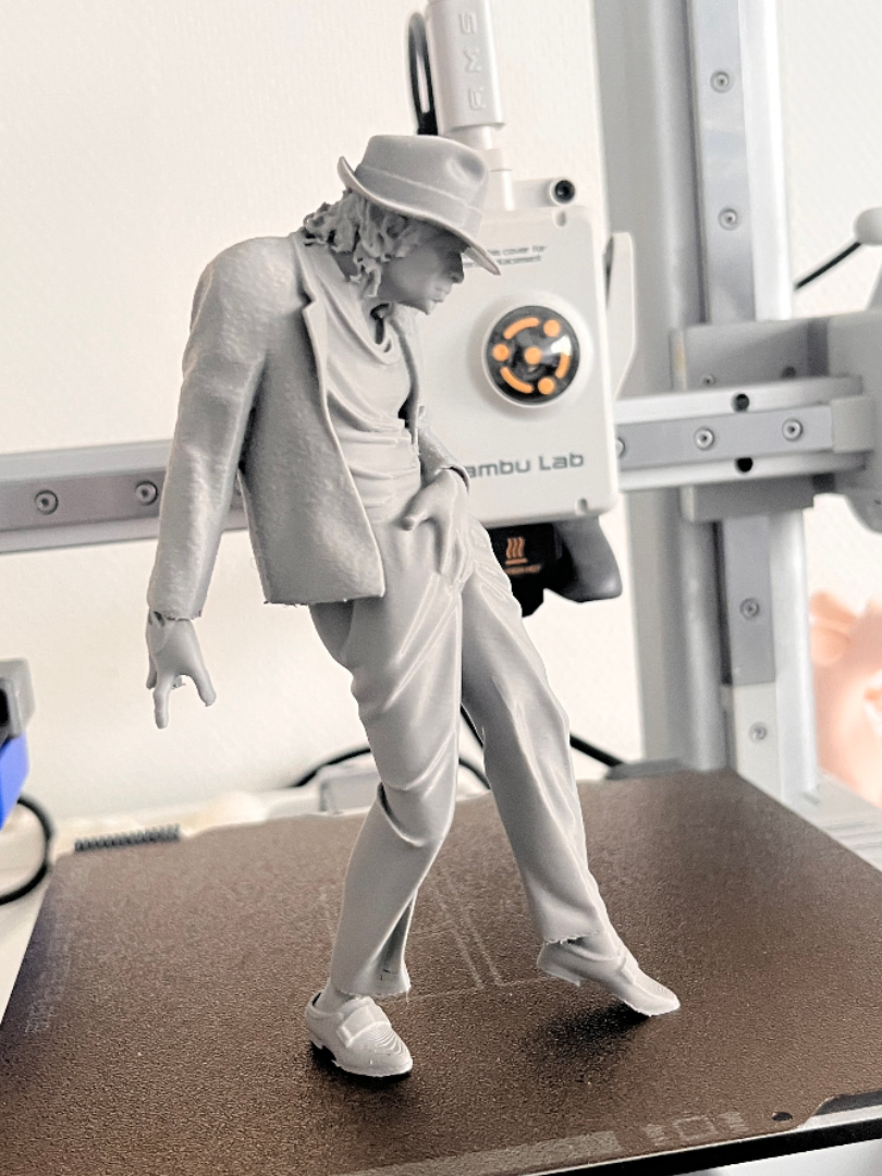 Figura de Michael Jackson Rey del Pop — imagen 2 de impresión 3D