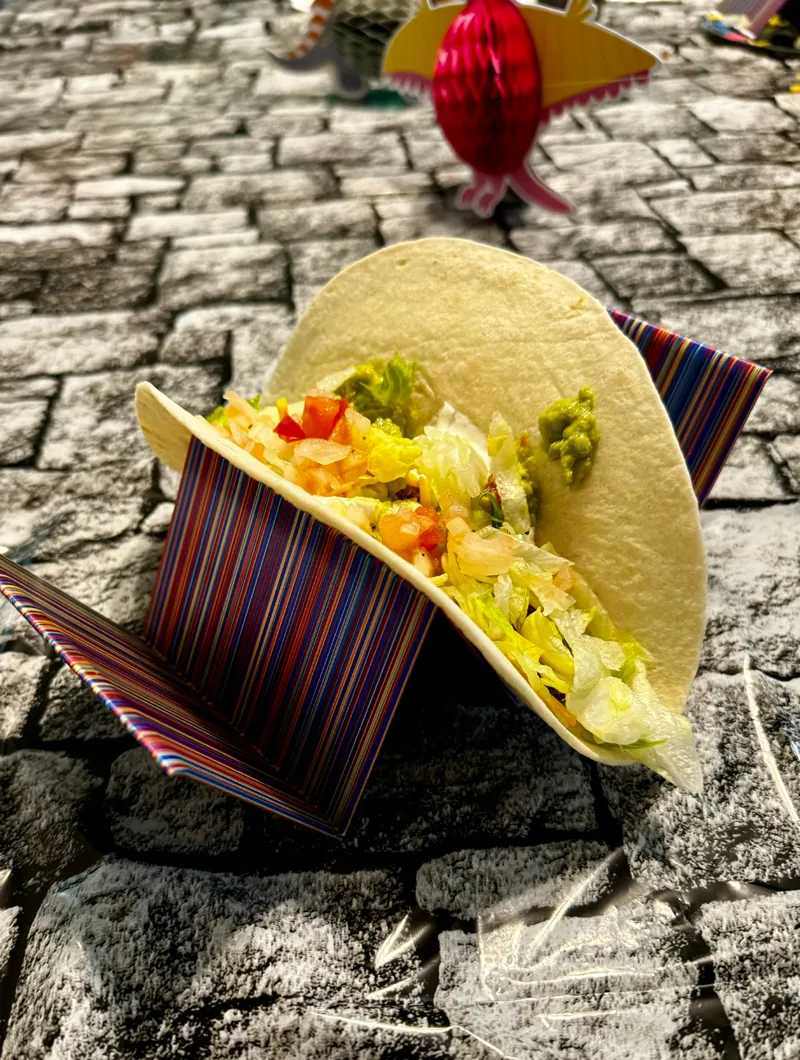 Tres Tacos taco holder