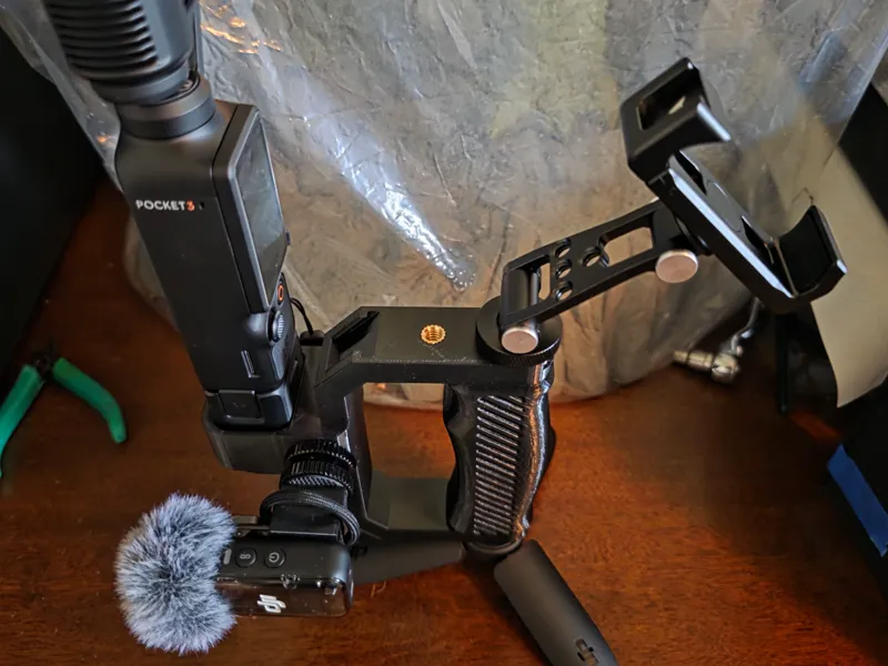One Handed Pocket 3/Phone Rig