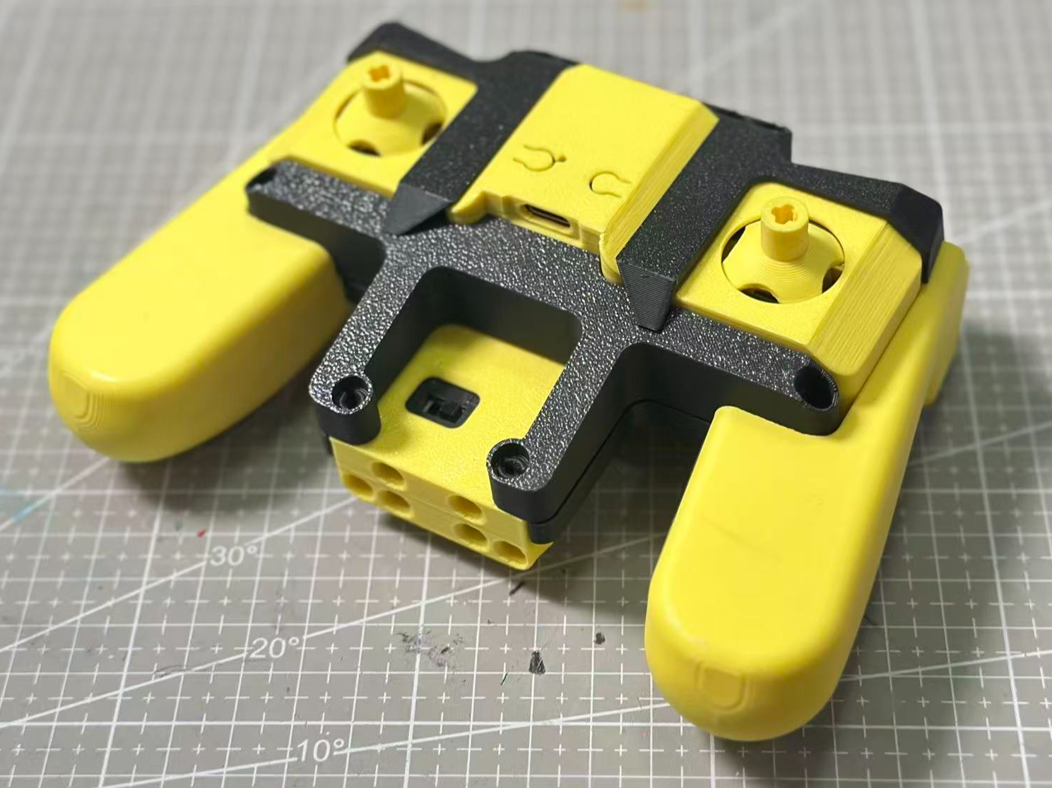 Cyberbrick 模块化遥控器(持续更新)