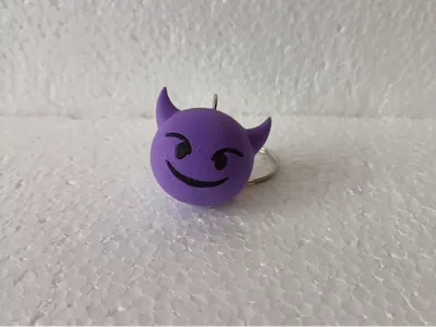 DEVIL EMOTICON KEYCHAIN