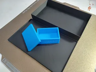 Customizable Storage box, lid with label