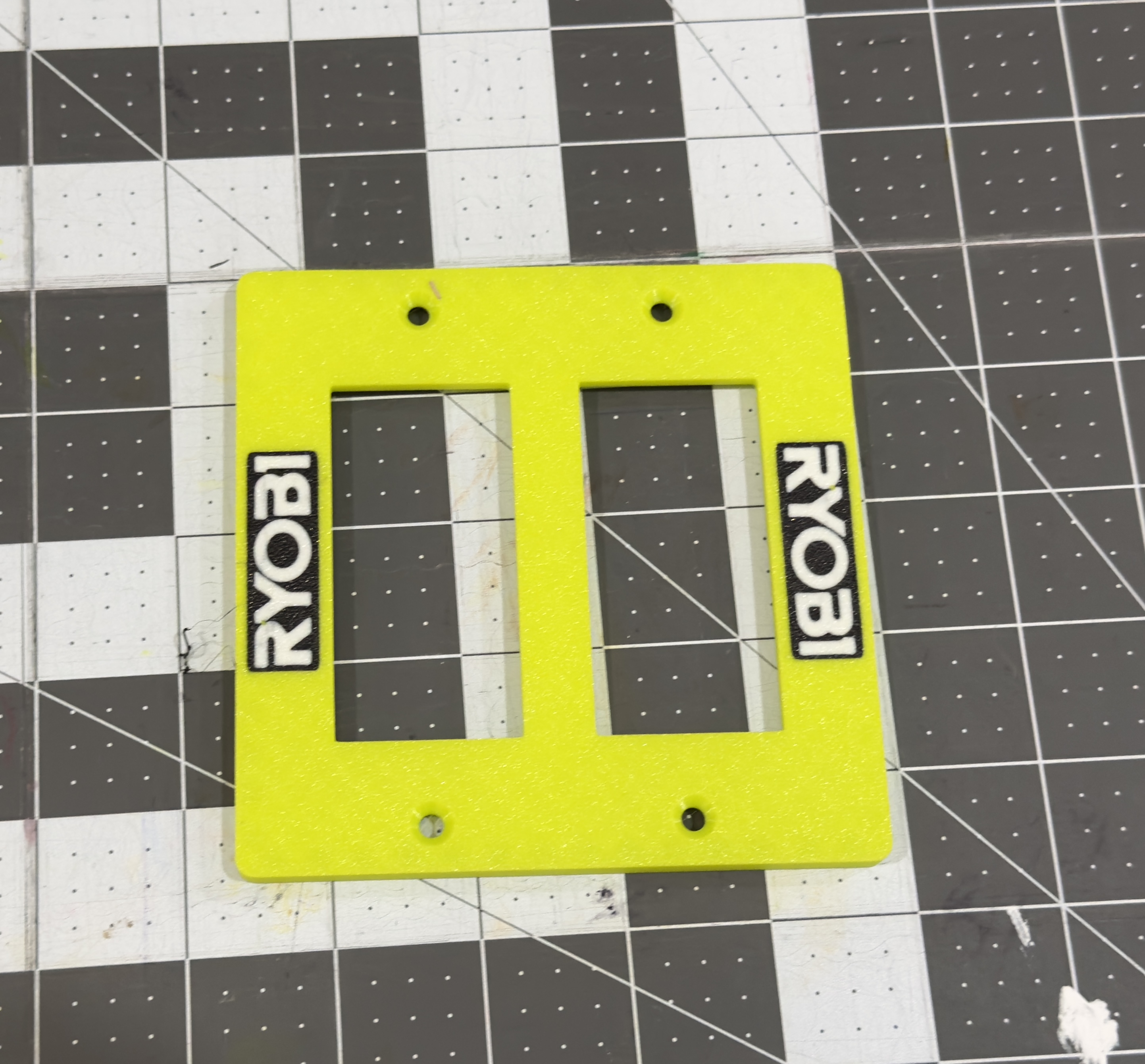 Miniatura 7 do modelo 3D Ryobi Light Switch Plate Set
