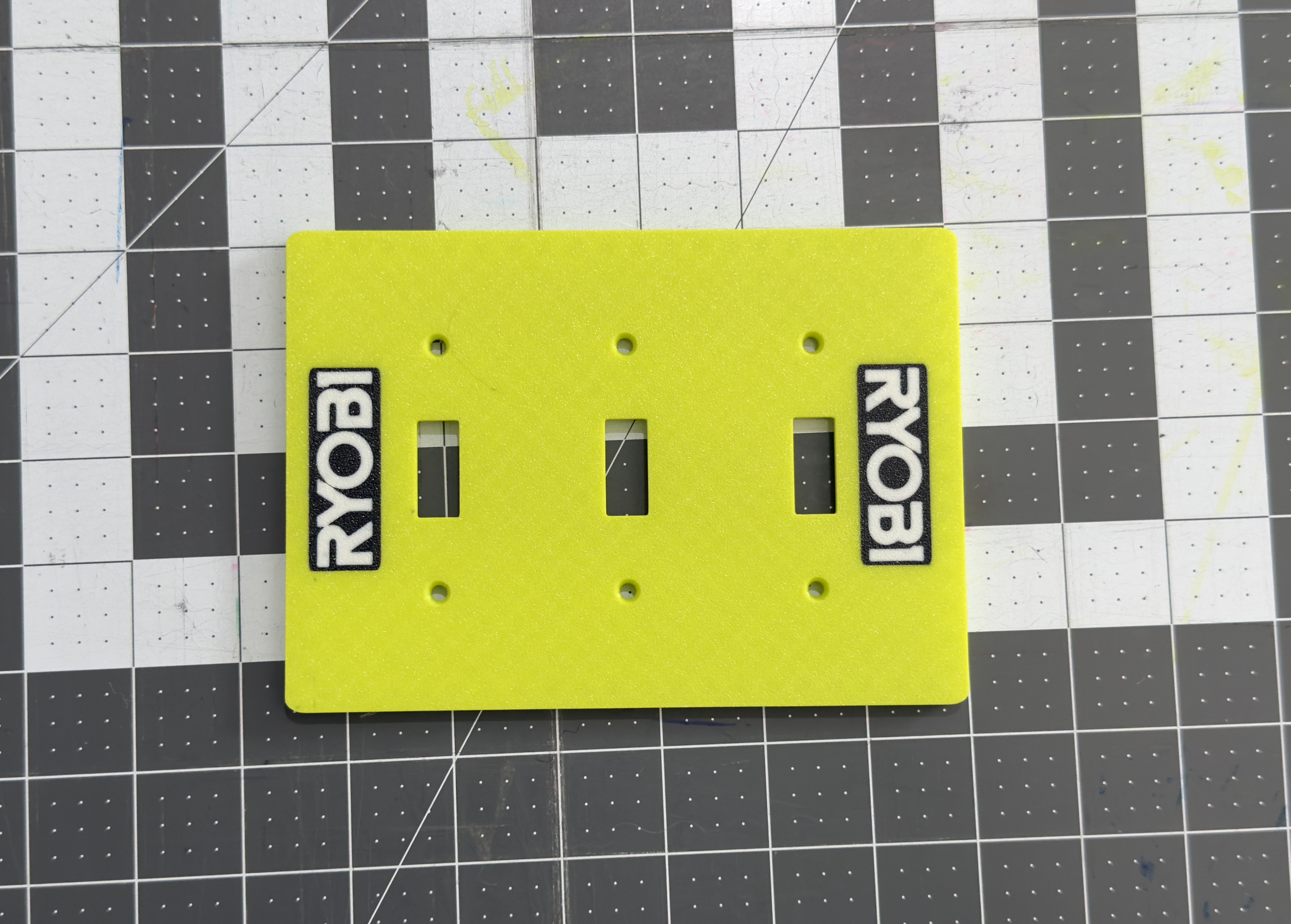 Miniatura 8 do modelo 3D Ryobi Light Switch Plate Set