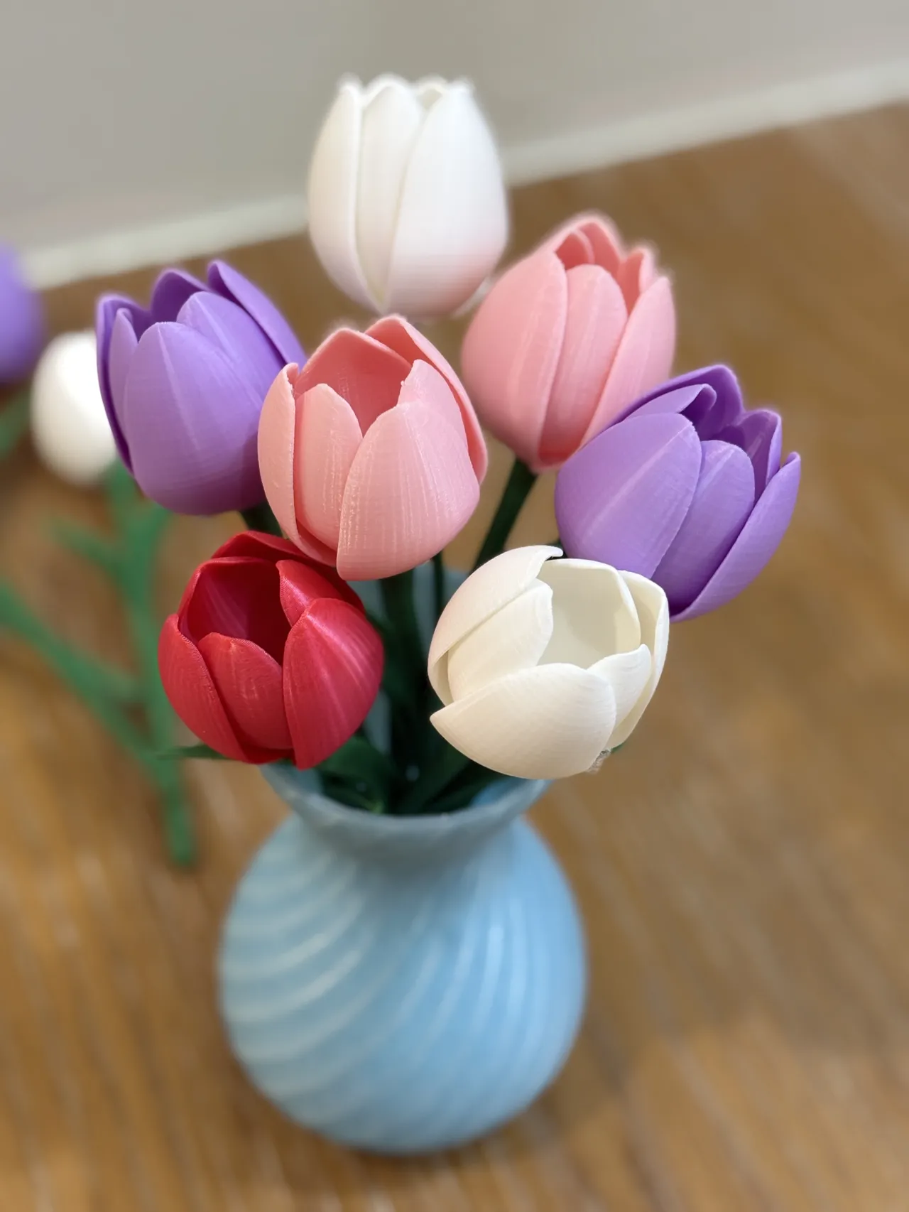 Tulip with stem and leaves view 3