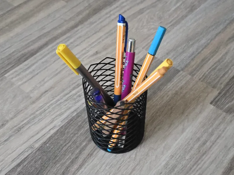 Ultraleichter Stifte-/ Pinselhalter